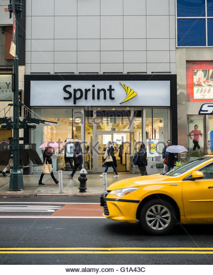 Sprint Store in Pittsburgh, PA, 779-787 Pine Valley Drive