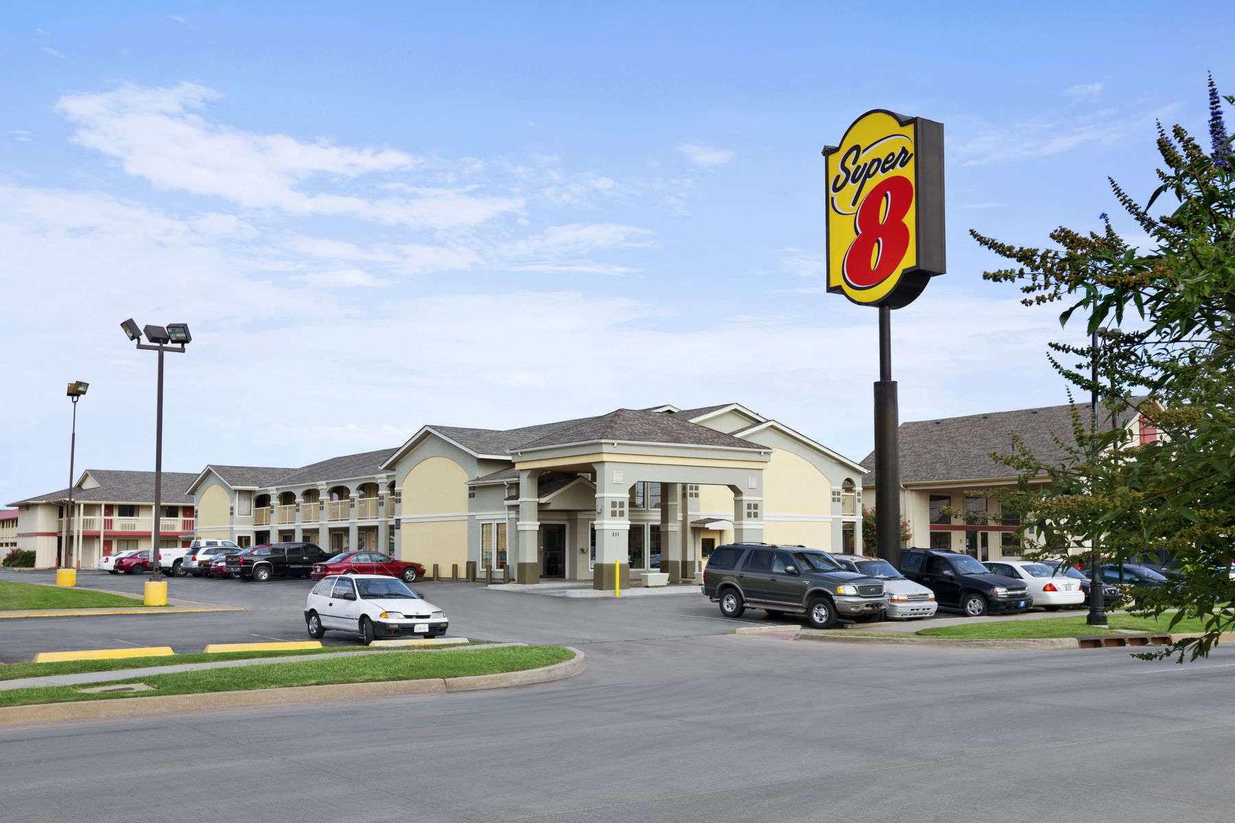 Super 8 Oklahoma Airport Fairgrounds West