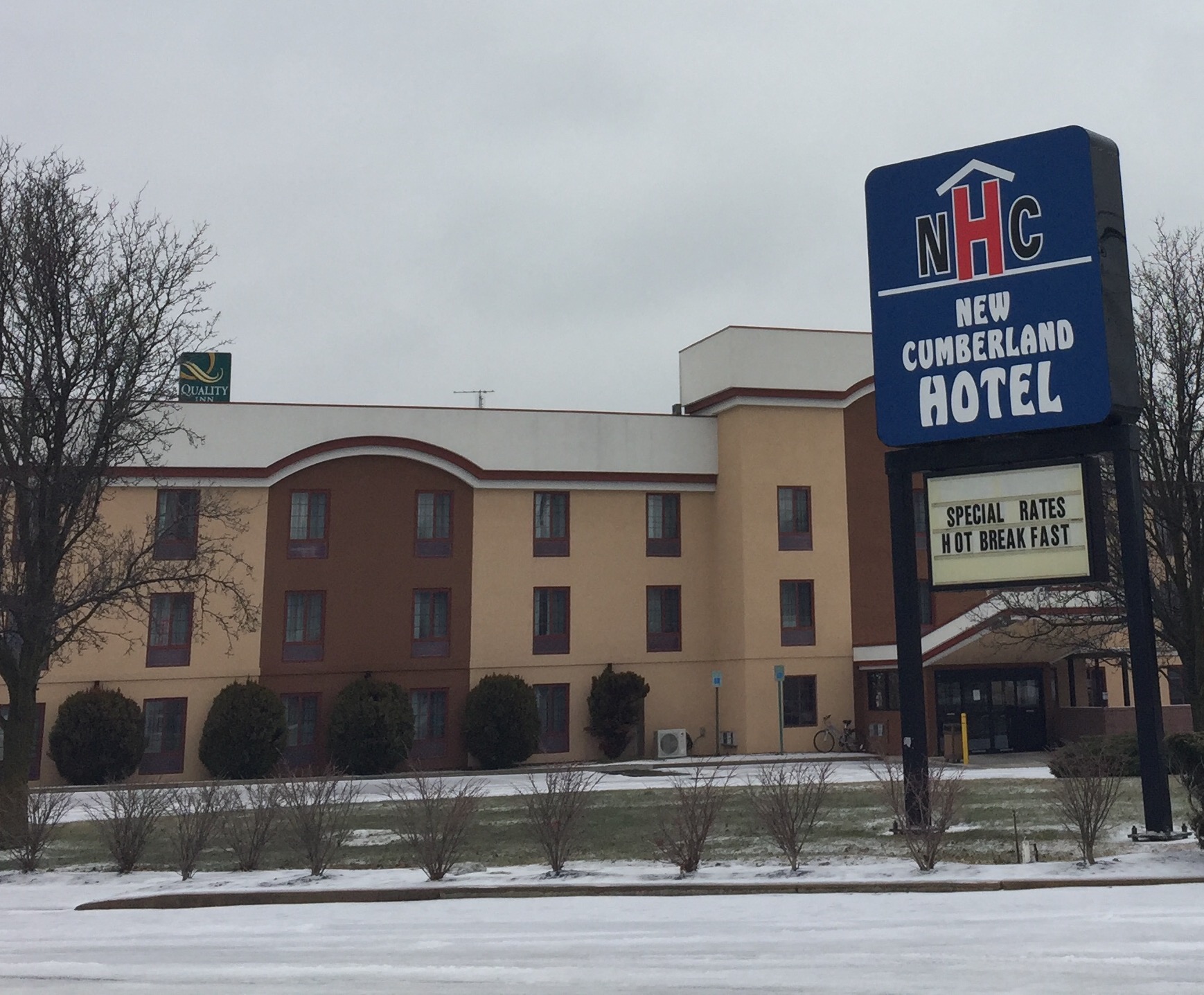 New Cumberland Hotel