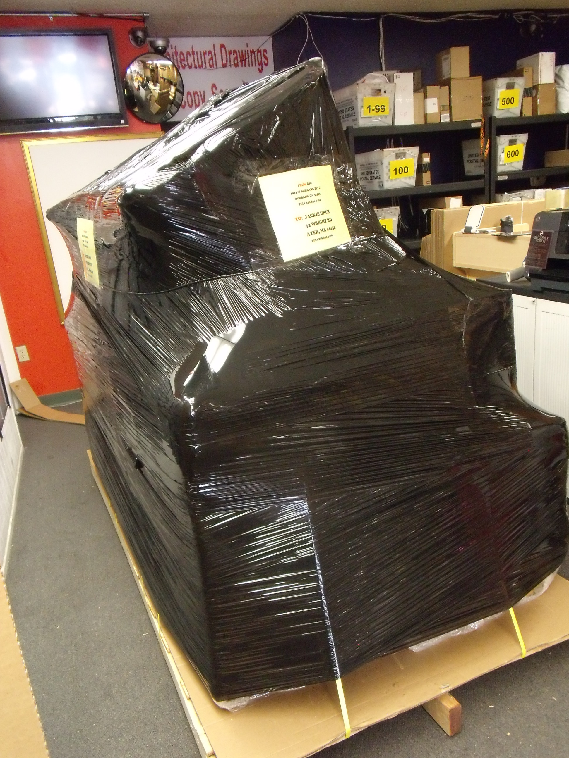 Glendale Shipping Center