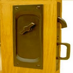 Father Son Locksmith Store