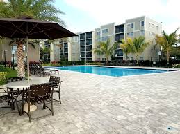 Lake Vista Apartments