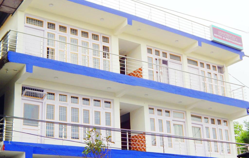 Sunitas Hotel & Restaurant