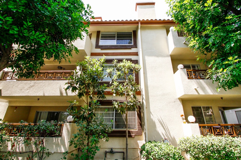 Burbank Condos For Sale