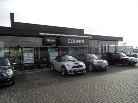 Cooper Croydon MINI
