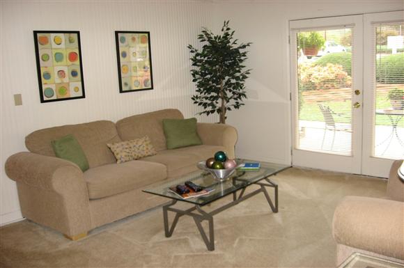 Parkway Crossing Apartments