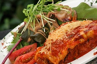 Toscanis - Victoria Point Lake Side